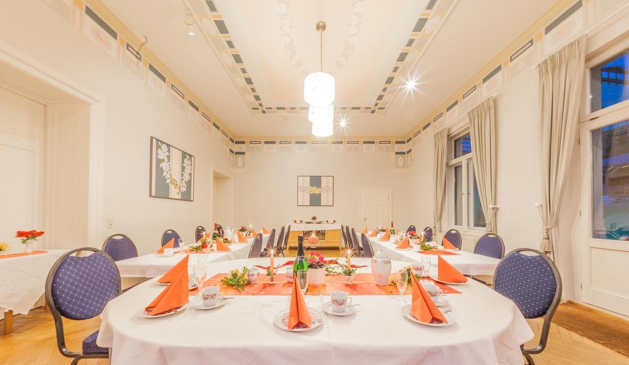 Gaestehaus Villa Rose Durrrohrsdorf Zewnętrze zdjęcie