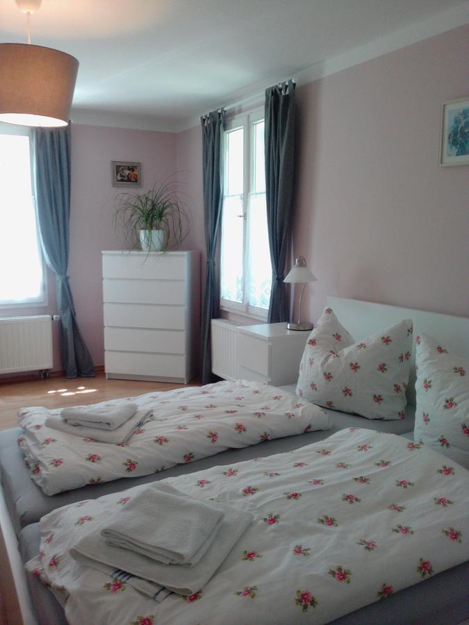 Gaestehaus Villa Rose Durrrohrsdorf Zewnętrze zdjęcie